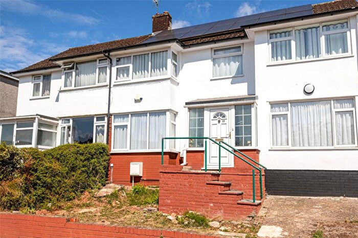 3 Bedroom Terraced House For Sale In Lakeside Drive, Cardiff, CF23