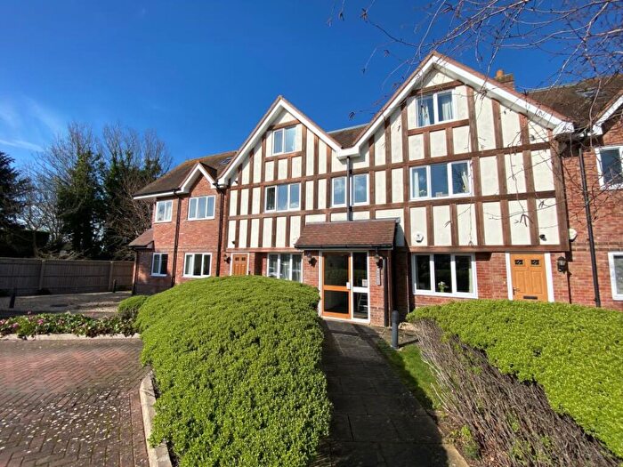 2 Bedroom Apartment For Sale In Badgers Gardens, Charlton Road, Wantage, Oxfordshire, OX12