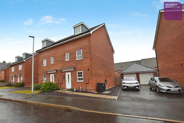 4 Bedroom Semi-Detached House For Sale In Lambs Down Lane, Nuneaton, CV11