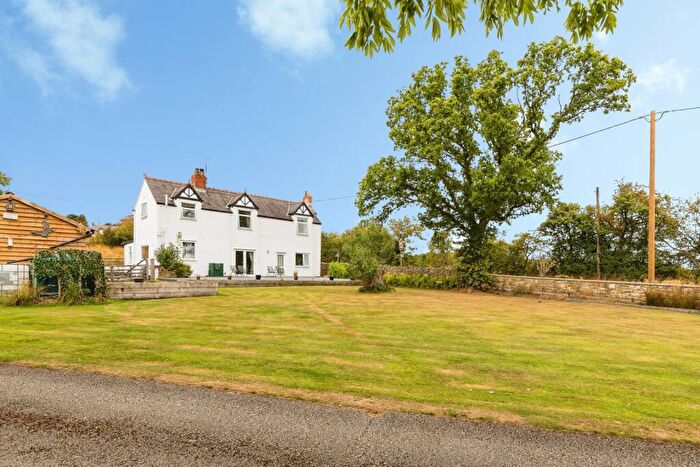 4 Bedroom Detached House For Sale In Old Road, Bwlchgwyn, Wrexham, LL11
