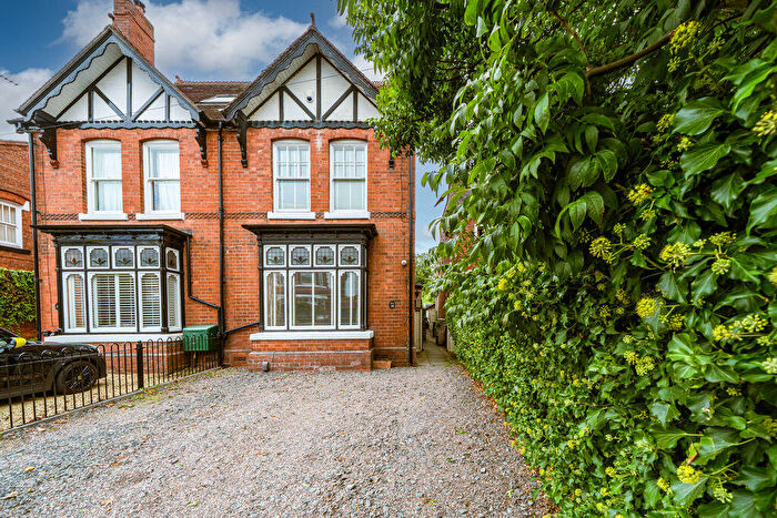 3 Bedroom Semi-Detached House For Sale In Station Road, Hagley, DY9