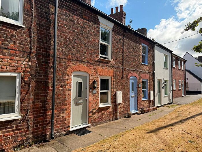 2 Bedroom Terraced House For Sale In Bull Row, Holbeach, Spalding, PE12