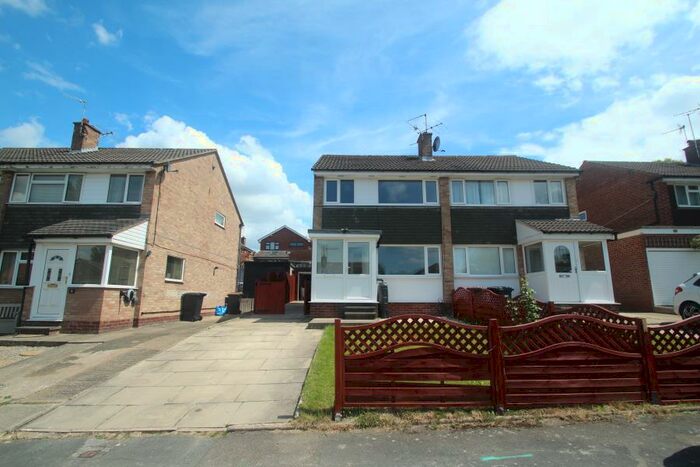 3 Bedroom Semi-Detached House To Rent In Osborne Gardens, Harrogate, HG1