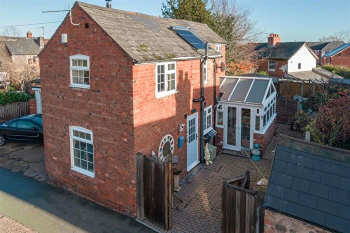 2 Bedroom Detached House For Sale In Court Road, Malvern, WR14