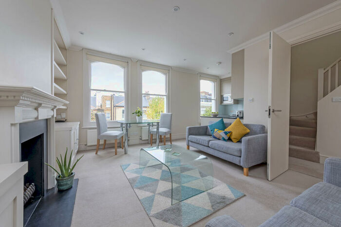 2 Bedroom Apartment To Rent In Salcott Road, SW11