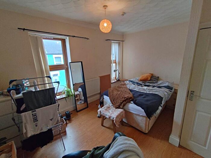 4 Bedroom Terraced House To Rent In Rhymney Street, Cathays, Cardiff, CF24