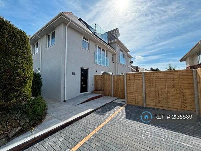 2 Bedroom Flat To Rent In Silver Birch Apartments, Exmouth, EX8