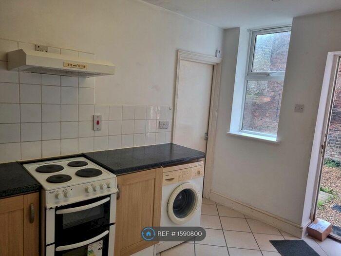 1 Bedroom Flat To Rent In Eastfield Road, Peterborough, PE1