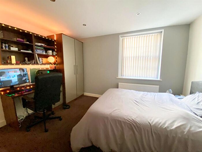 6 Bedroom Private Hall To Rent In Aalborg Place, Lancaster, LA1