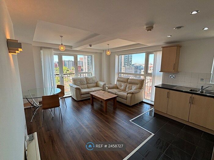 2 Bedroom Flat To Rent In New Bailey Street, Manchester, M3