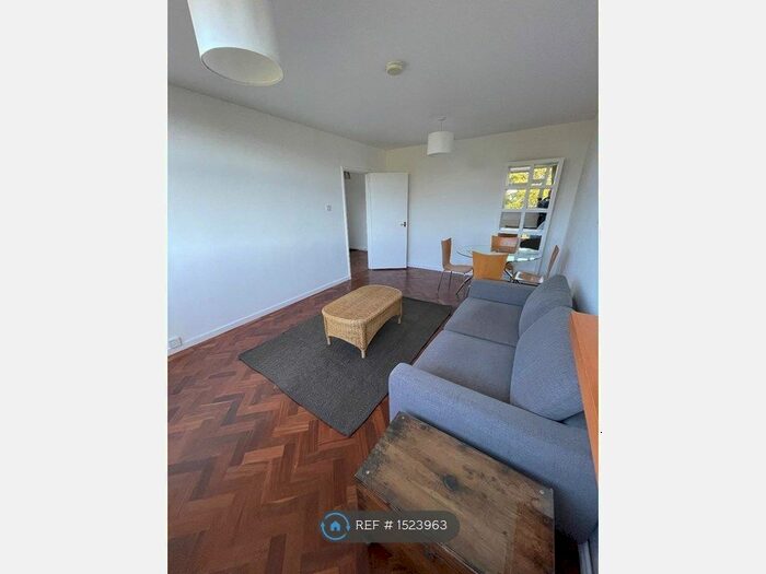 2 Bedroom Flat To Rent In Westleigh Avenue, London, SW15