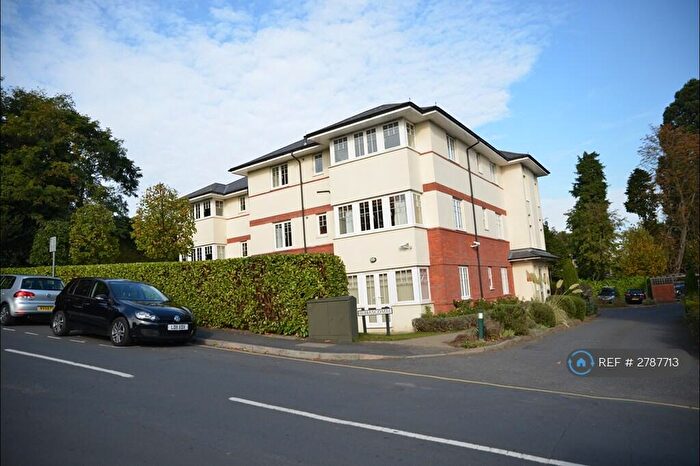2 Bedroom Flat To Rent In Woking, Woking, GU22