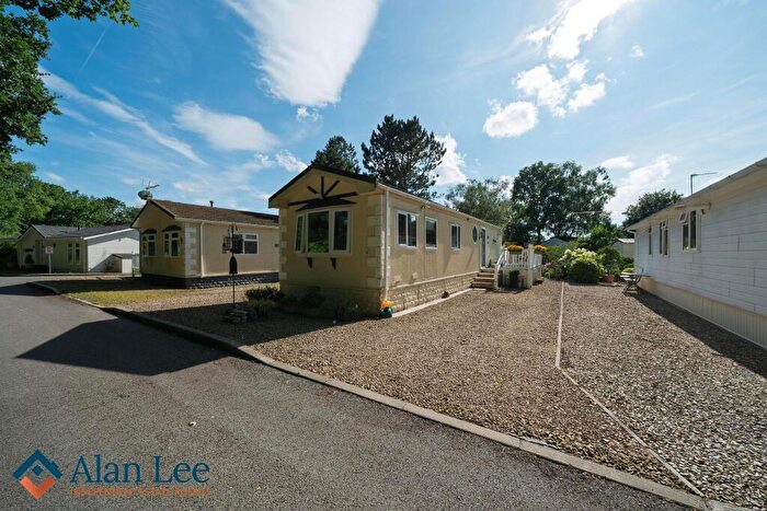 2 Bedroom Park Home For Sale In Wizard Country Park, Bradford Lane, SK10