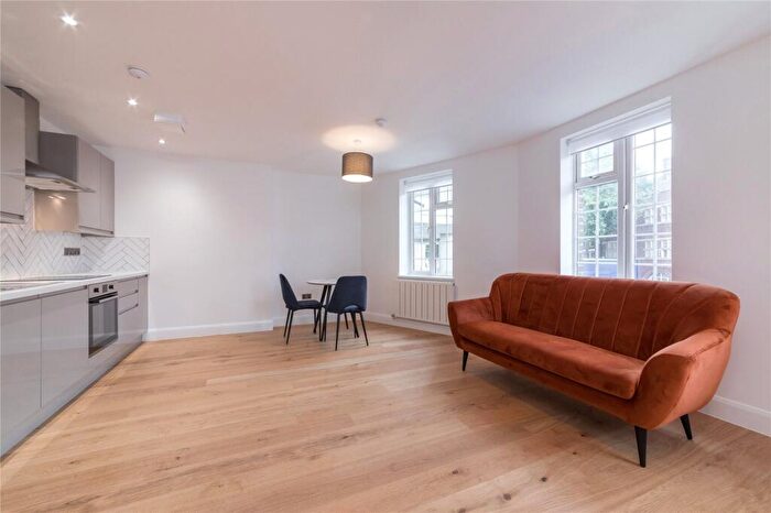 1 Bedroom Flat To Rent In Barking Road, West Ham, E13