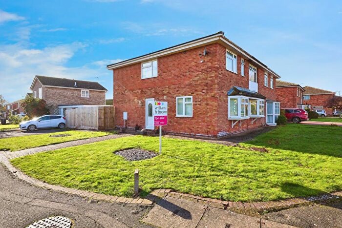 5 Bedroom Semi Detached House For Sale In Elmore Road, Peterborough, PE3