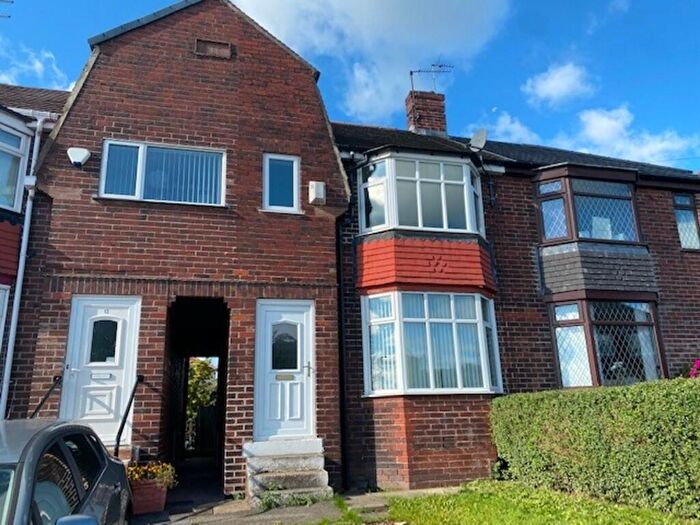 3 Bedroom Terraced House To Rent In Warren Mount, Kimberworth, S61