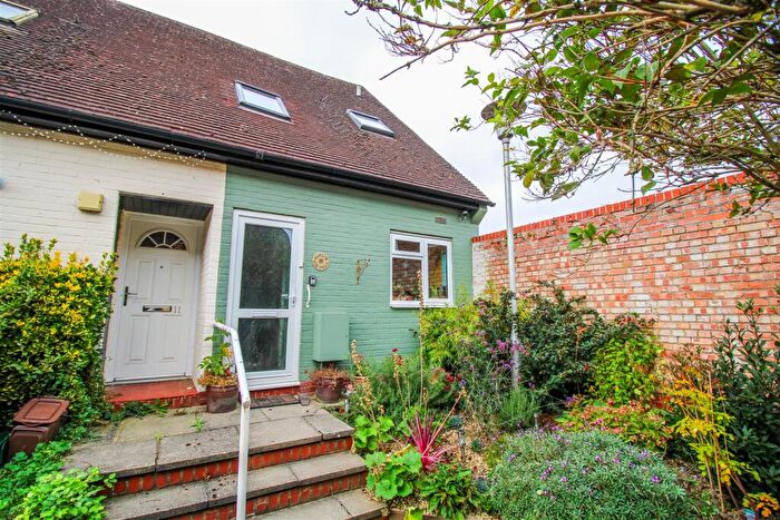 1 Bedroom End Of Terrace House For Sale In The Mews, Bullfields, Sawbridgeworth, CM21
