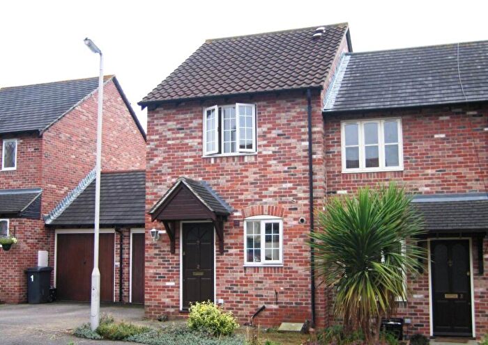 2 Bedroom Semi-Detached House To Rent In Fairfax Place, Newbury, RG14