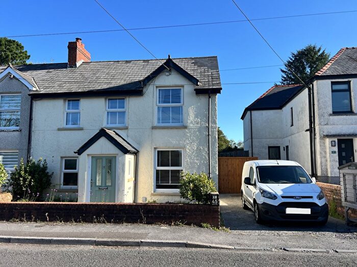 3 Bedroom End Terrace House For Sale In Penygroes Road, Gorslas, Llanelli, Carmarthenshire., SA14