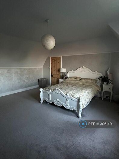 4 Bedroom Flat To Rent In St. John's Road, Eastbourne, BN20