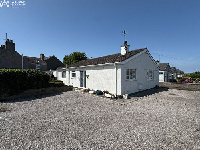 3 Bedroom Detached Bungalow For Sale In Maes Gwynfa, Bodedern, Anglesey, LL65
