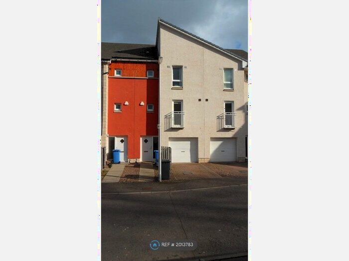 5 Bedroom Semi-Detached House To Rent In Milnbank Gardens, Dundee, DD1