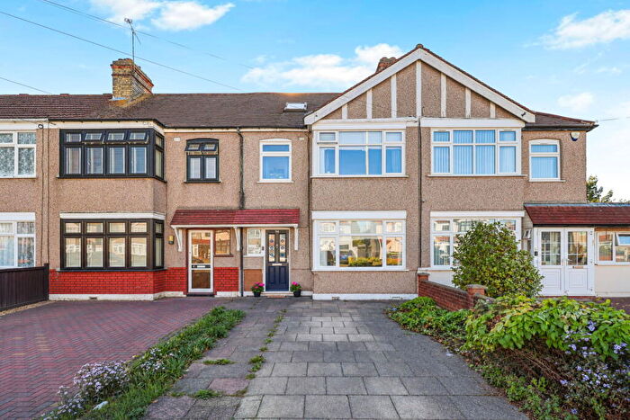 4 Bedroom Terraced House For Sale In Baron Gardens, Ilford, IG6