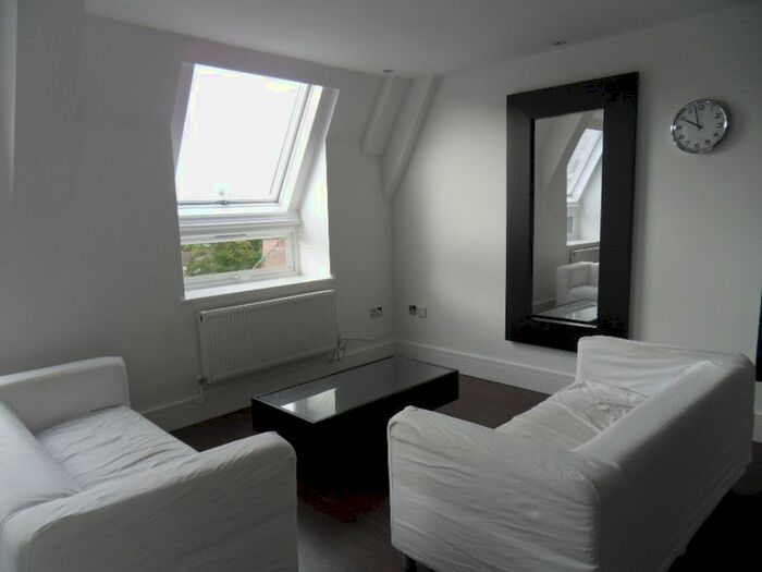 2 Bedroom Flat To Rent In Woodgrange Avenue, Kenton, Harrow, HA3