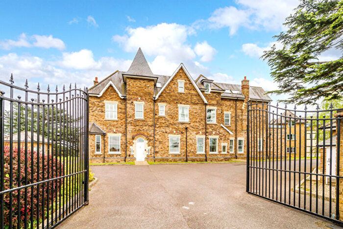 2 Bedroom Maisonette For Sale In Poulter Park, Bishopsford Road, Morden, SM4