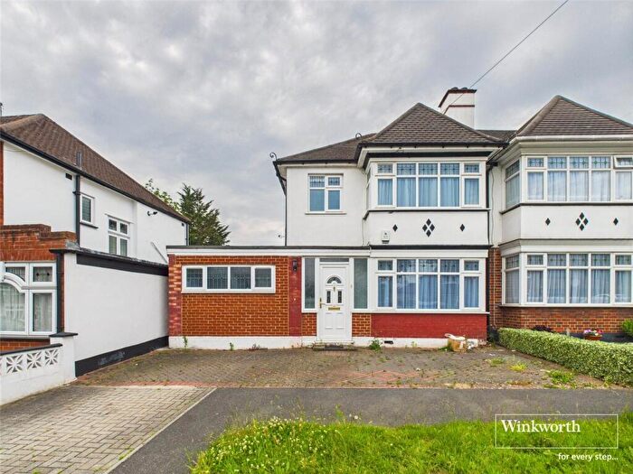 4 Bedroom Semi-Detached House To Rent In Regal Way, Harrow, HA3