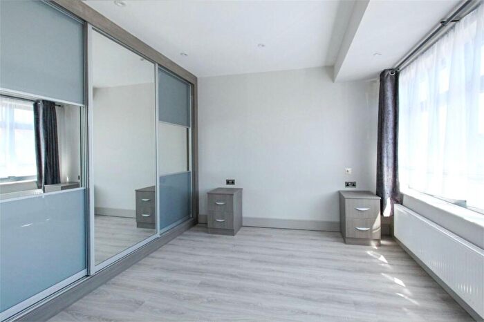 2 Bedroom Flat To Rent In St Pauls Avenue, Harrow, HA3