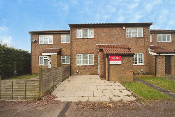 2 Bedroom Terraced House For Sale In Conway Close, Houghton Regis, Dunstable, LU5