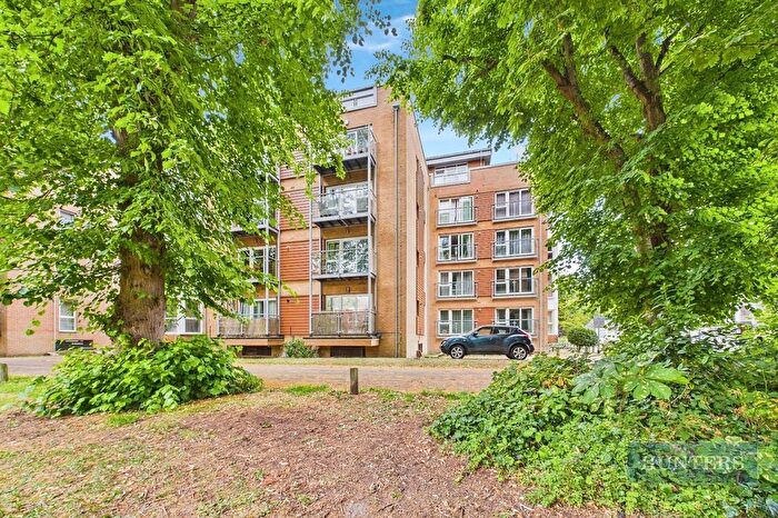 2 Bedroom Flat For Sale In Alexander Place, The Avenue, Southampton, SO17