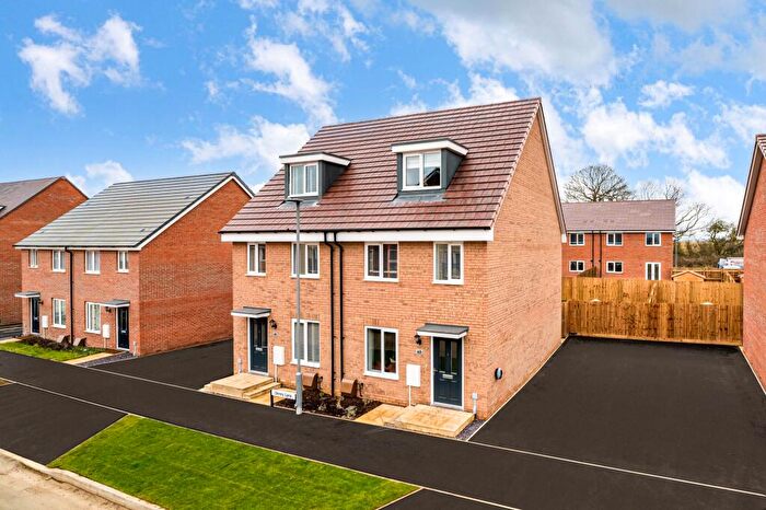 3 Bedroom End Of Terrace House For Sale In Edison Orchard, Clipstone Park, LU7