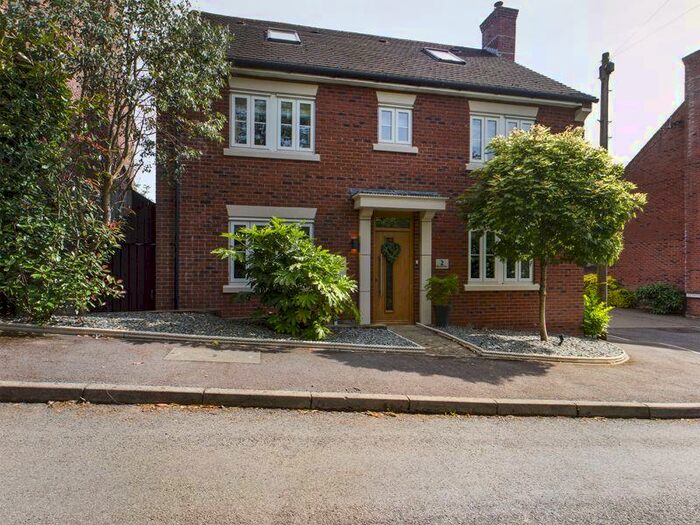 5 Bedroom Detached House For Sale In Pencoed View, Llanmartin, Newport, NP18