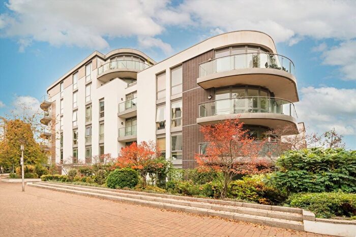 2 Bedroom Flat To Rent In Clayponds Lane, Brentford, TW8