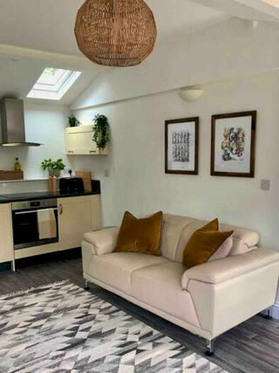 1 Bedroom Bungalow To Rent In South End, Hertfordshire, SG10