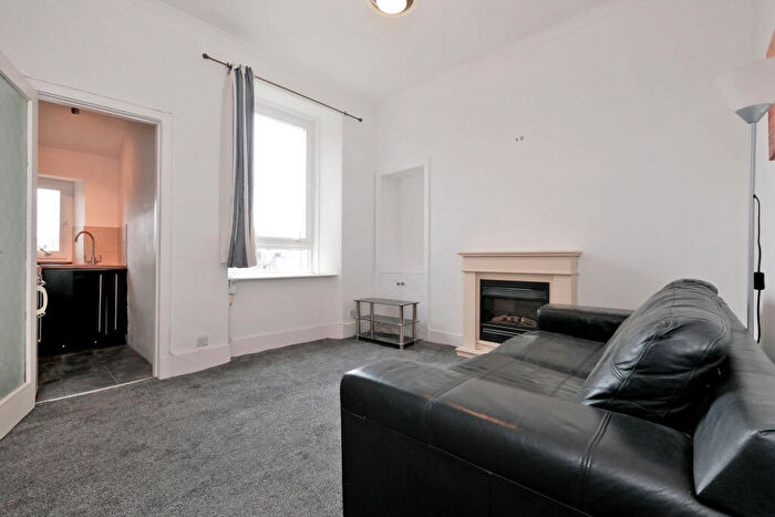 1 Bedroom Flat For Sale In Union Grove, The West End, Aberdeen, AB10