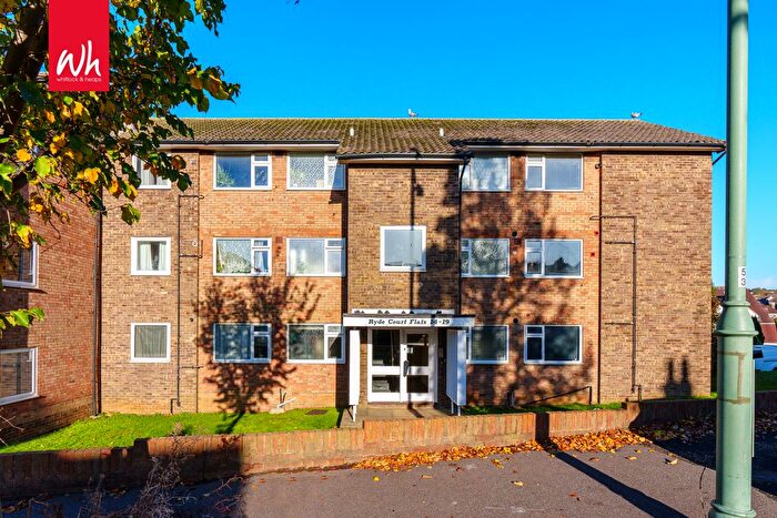 2 Bedroom Flat For Sale In Hangleton Road, Hove, BN3