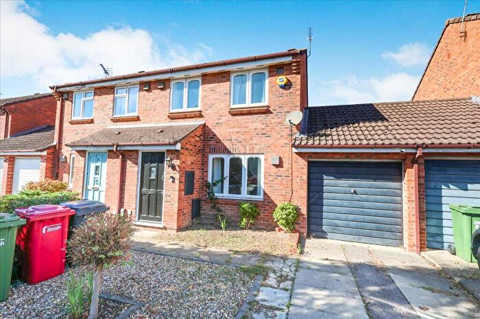 3 Bedroom Semi-Detached House For Sale In Pearl Gardens, Cippenham, SL1