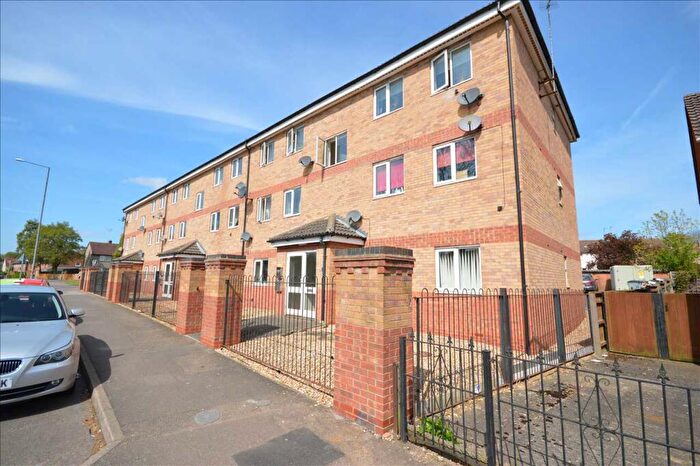 2 Bedroom Apartment For Sale In Pickering Court, Corby, NN18