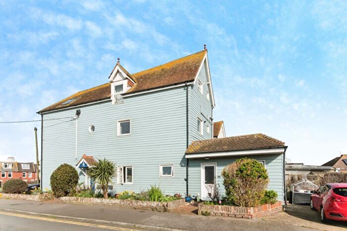 1 Bedroom Flat For Sale In Western Road, Pevensey Bay, Pevensey, BN24