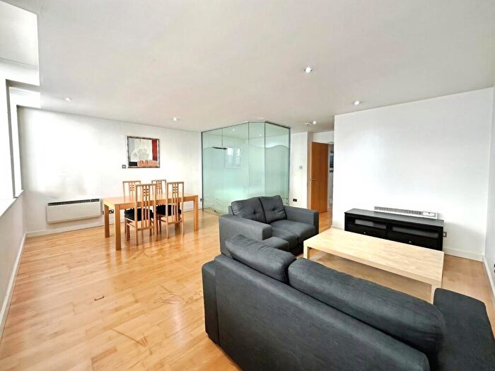 1 Bedroom Flat To Rent In Park Row, Leeds, West Yorkshire, LS1