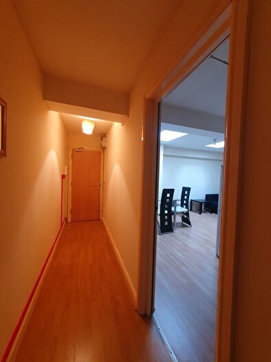 2 Bedroom Flat To Rent In Clifton Street, Adamsdown, Cardiff, CF24