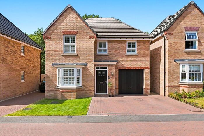4 Bedroom Detached House For Sale In Birch Close, Oughtibridge, S35