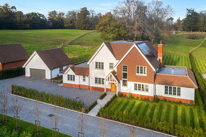 6 Bedroom Detached House For Sale In Arkell Lane, Frensham, Farnham, GU10