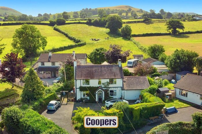 4 Bedroom Detached House For Sale In Graigfechan, Ruthin, LL15