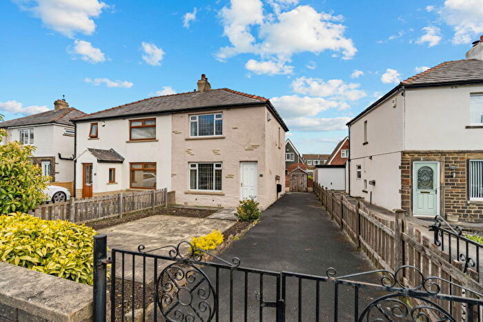 2 Bedroom Semi Detached House For Sale In Westfield Lane, Scholes, BD12