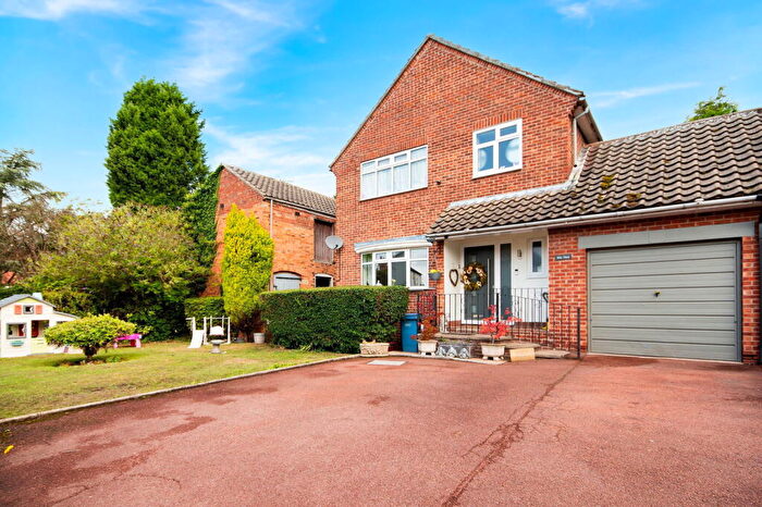 4 Bedroom Detached House For Sale In Low Street, East Markham, Newark, NG22