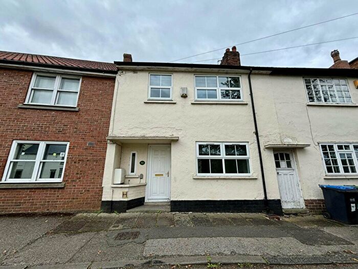 6 Bedroom House To Rent In Gilesgate, Durham, DH1